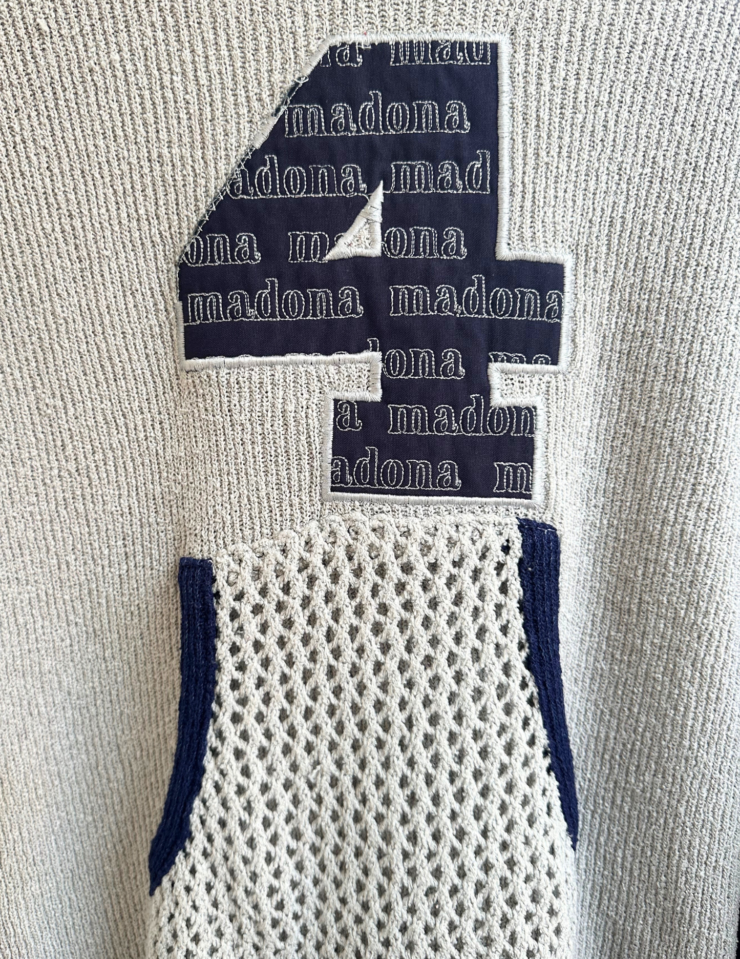 GREY MADONA KNIT HOODIE MEDIUM