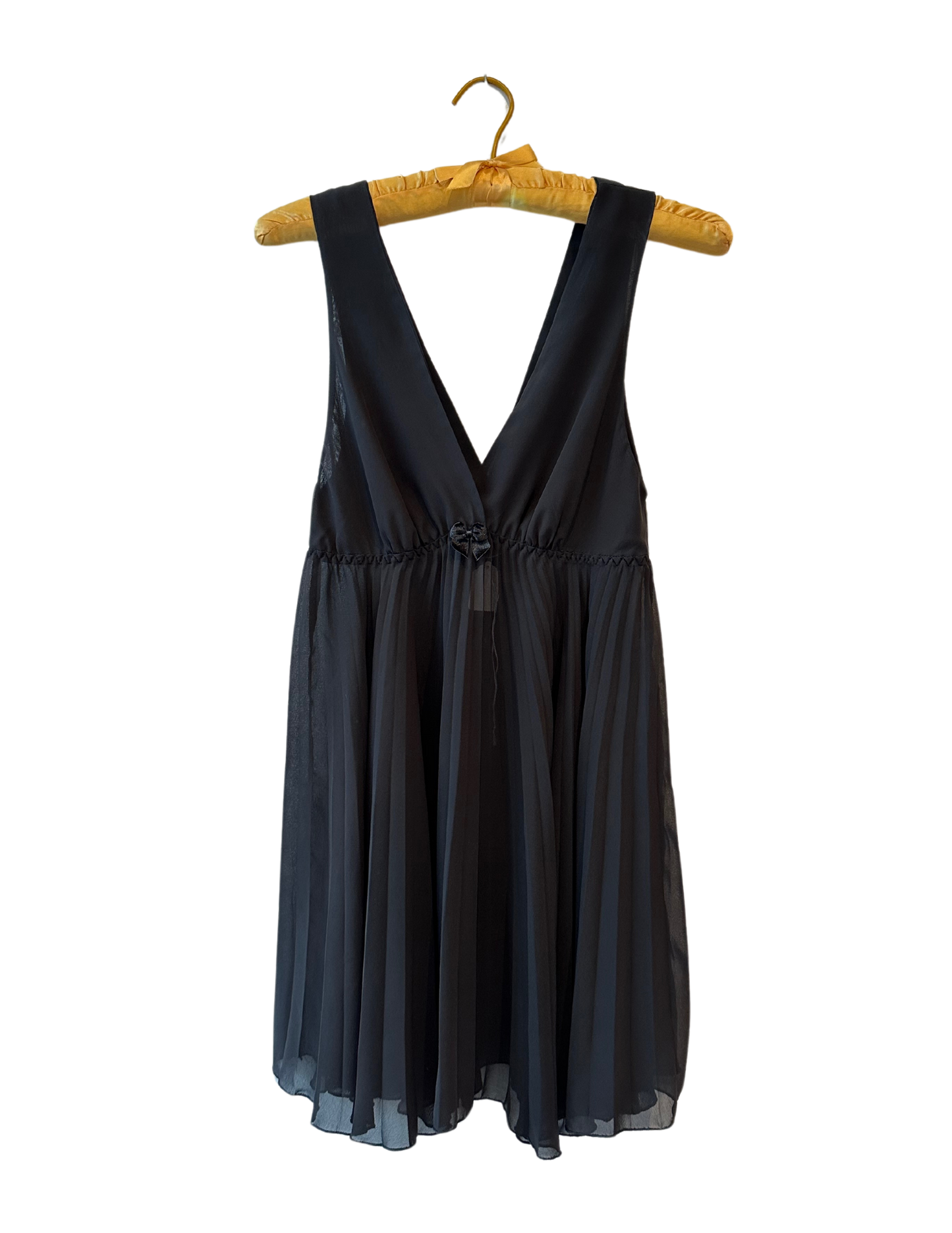 BLACK SHEER PLEATED SLIP SMALL
