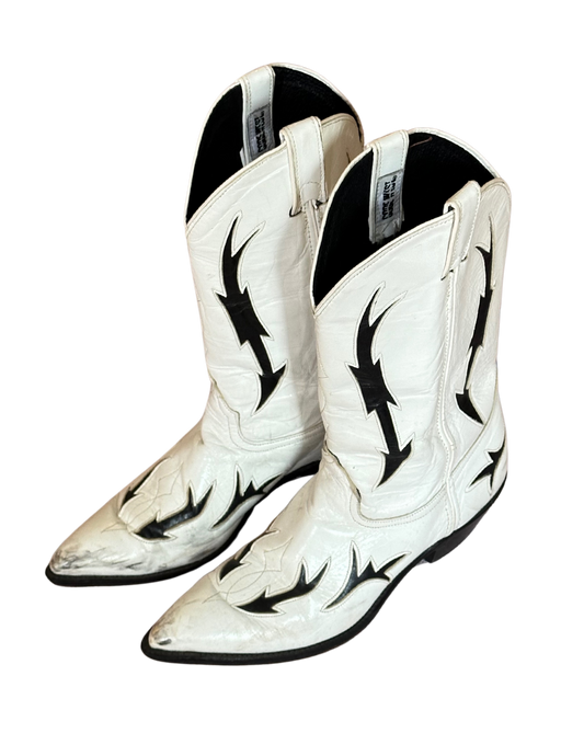 WHITE AND BLACK INLAY CODE WEST BOOTS SIZE 10.5