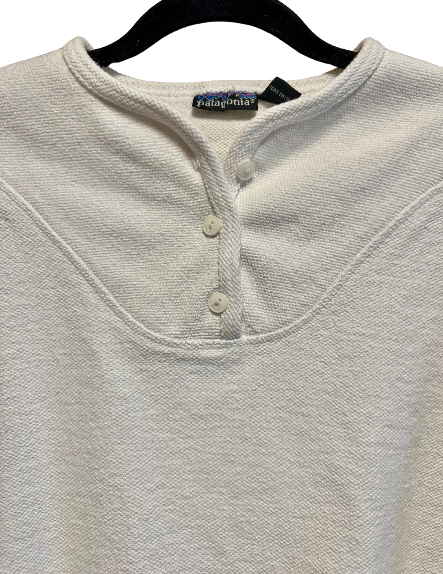 WHITE PATAGONIA HENLEY CREWNECK MEDIUM